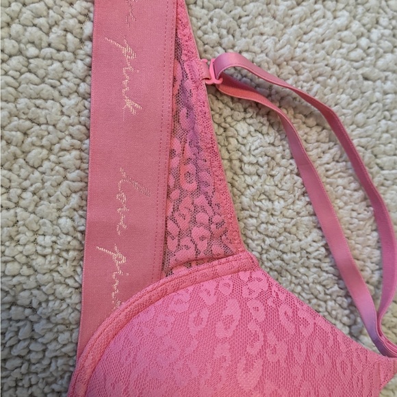 Victoria’s Secret Pink push up bra - Picture 3 of 5